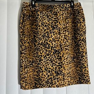 30- Adrienne Vittadini Animal print skirt